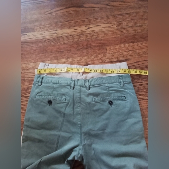 H&M  MENS PANTS 2 FOR $30 - Picture 6 of 7